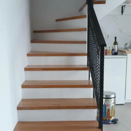 Kuca Za Odmor Slavija